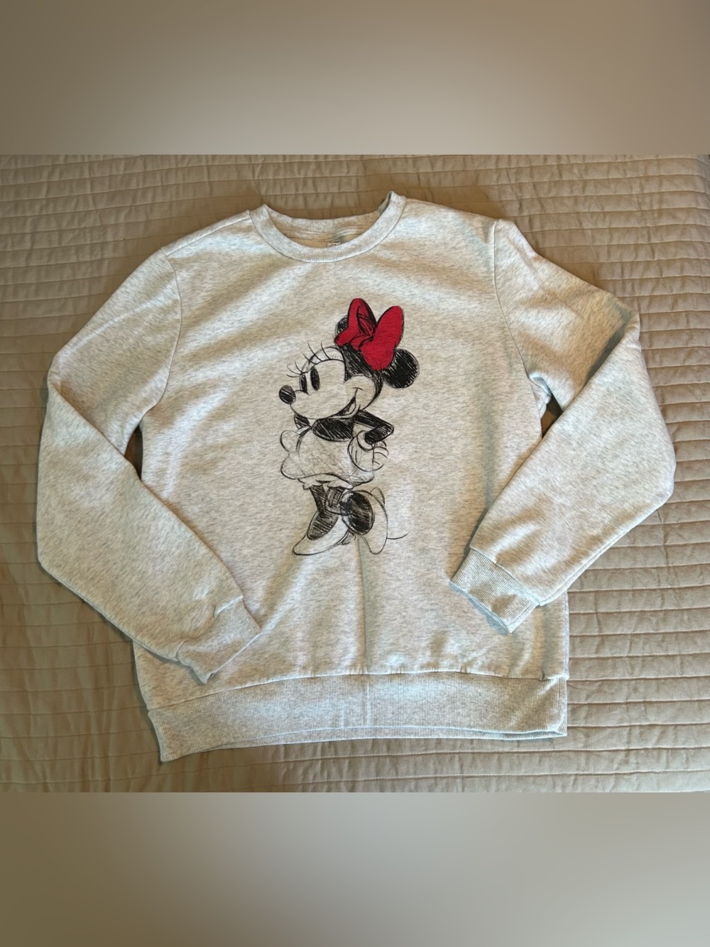 Joe Fresh x Disney Minnie Mouse Graphic Sweatshirt